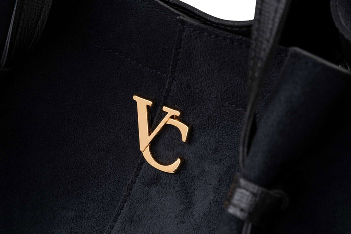 Vince Camuto Bolso de Hombro Foggia Suede Negro Cuero de Polivinilo